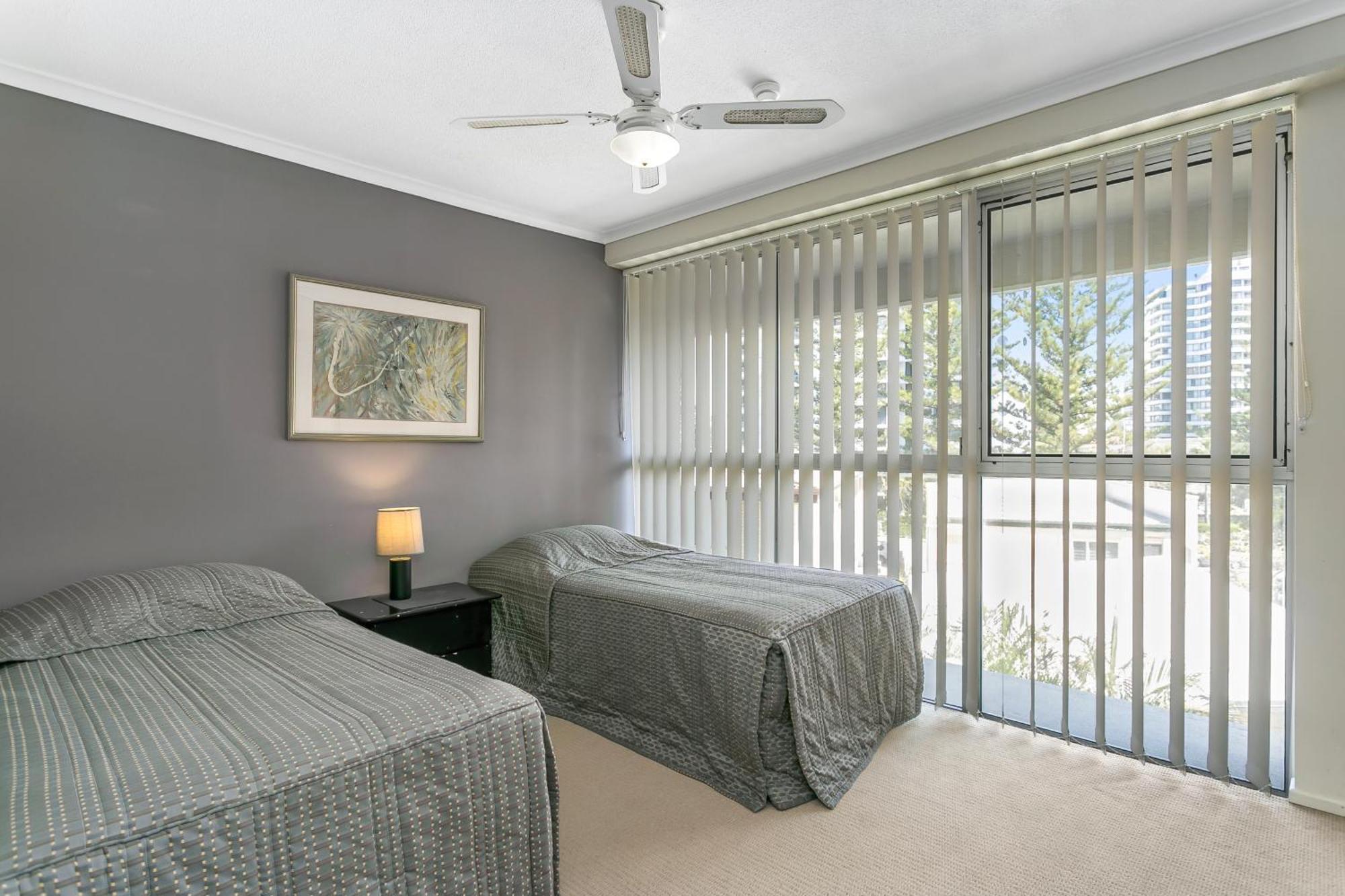 Surfers Beachside Holiday Apartments Gold Coast Quarto foto
