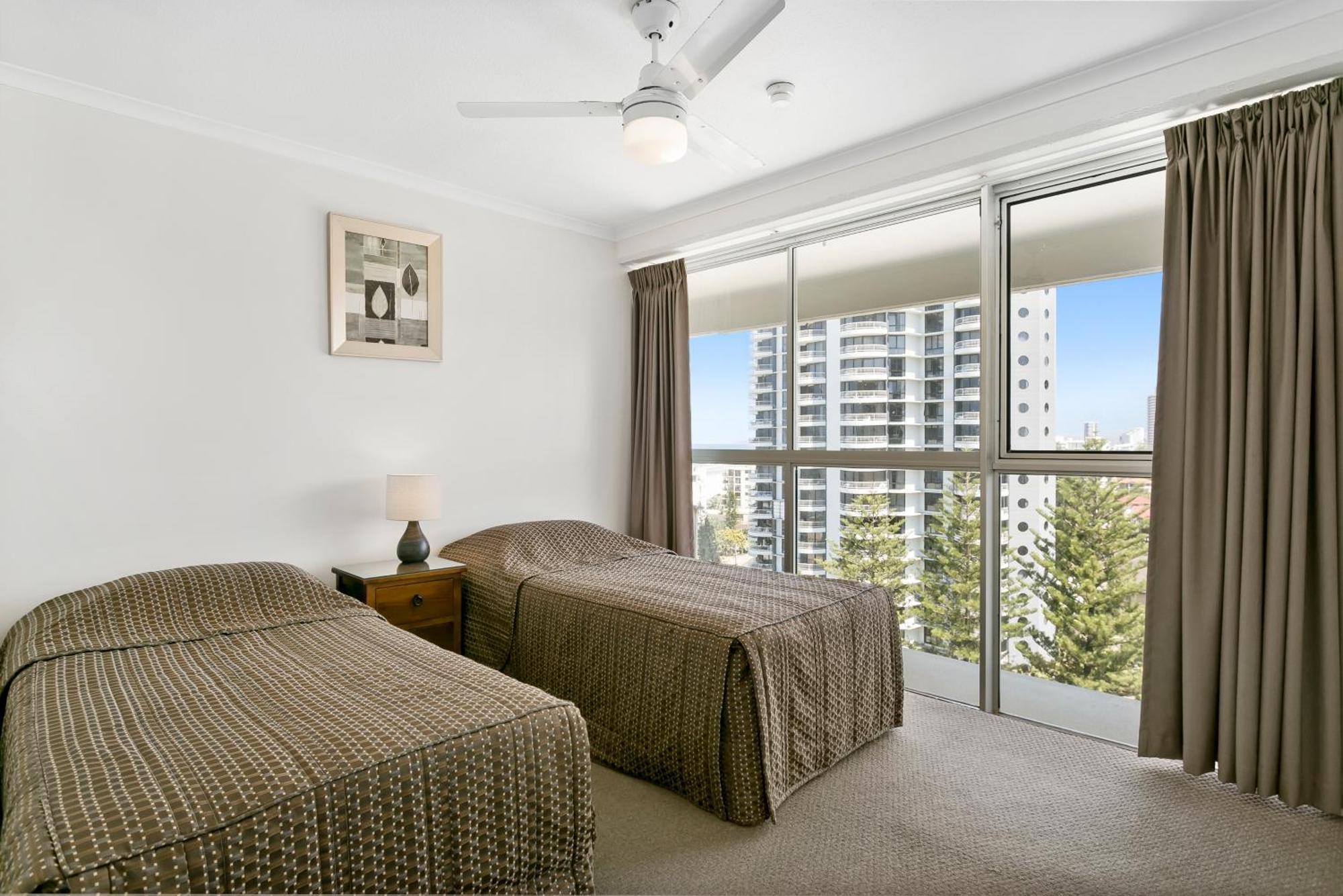 Surfers Beachside Holiday Apartments Gold Coast Quarto foto