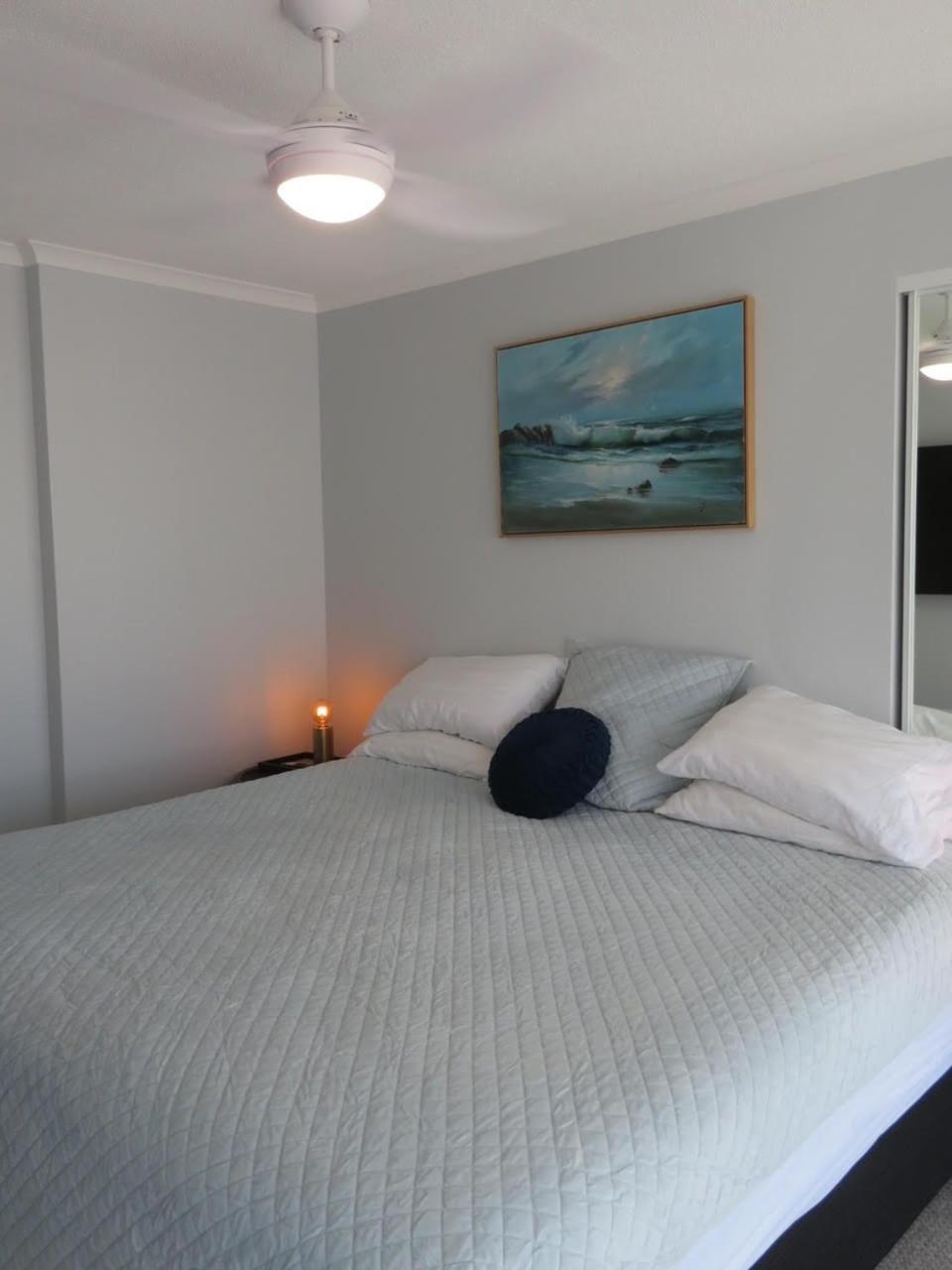 Surfers Beachside Holiday Apartments Gold Coast Quarto foto