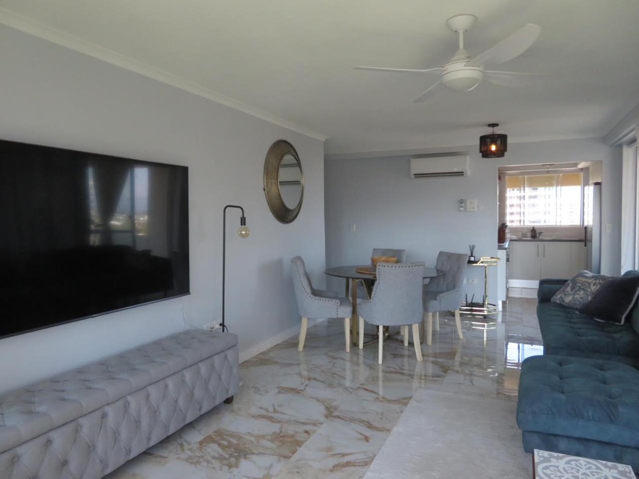 Surfers Beachside Holiday Apartments Gold Coast Quarto foto